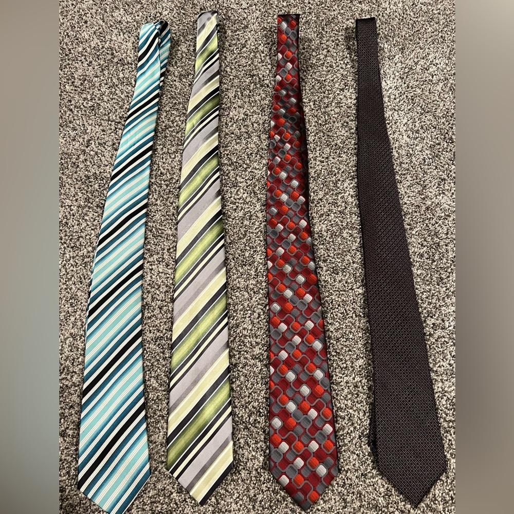 Set of 4 ties